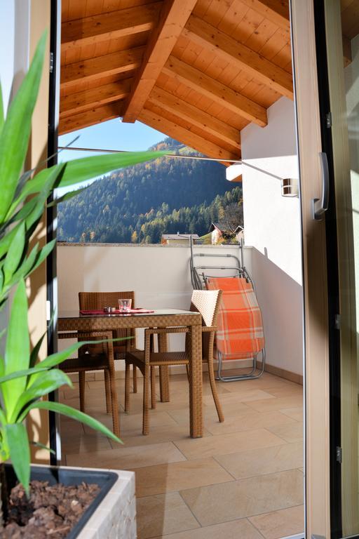 Privatpension Bergkristall San Martino In Passiria  Kültér fotó