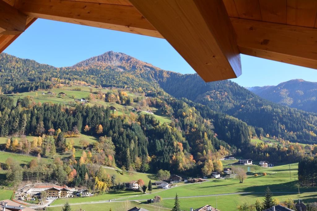 Privatpension Bergkristall San Martino In Passiria  Kültér fotó