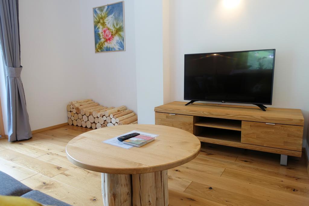 Privatpension Bergkristall San Martino In Passiria  Kültér fotó